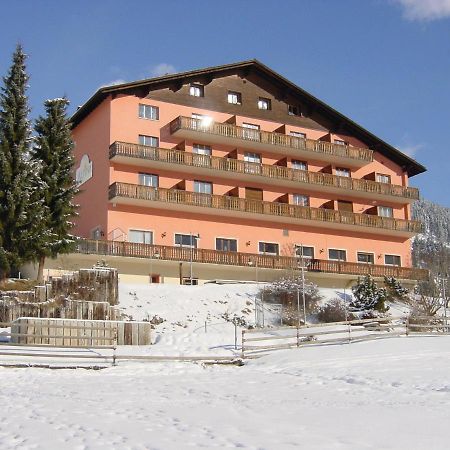 Jugendhotel Alpina Sedrun Eksteriør bilde